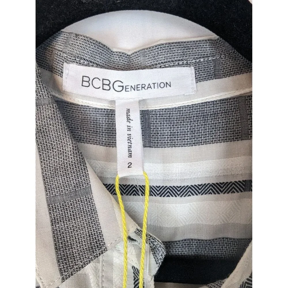 BCBGeneration NWT Grey & White Dress Size‎ 2